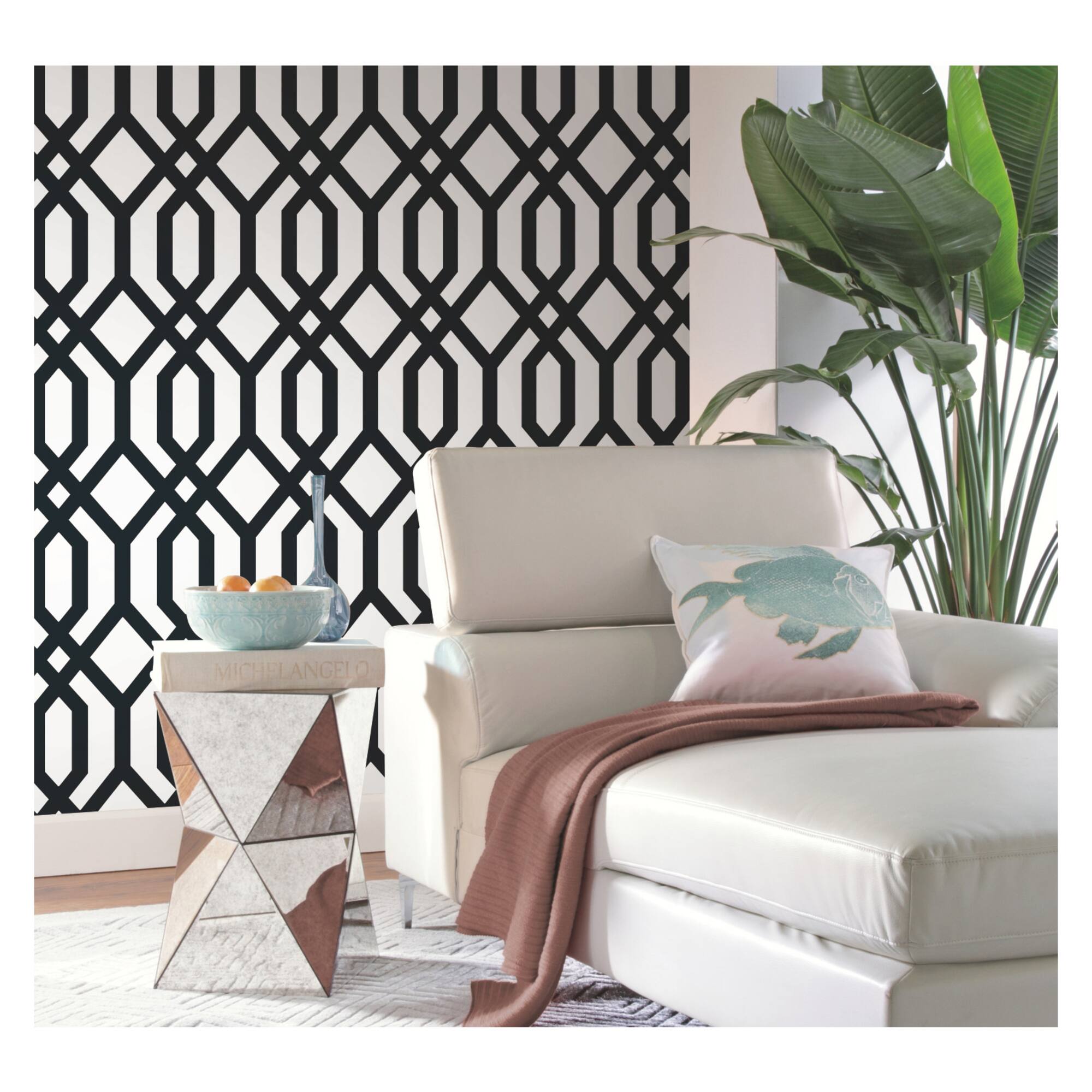 RoomMates Gazebo Lattice Peel & Stick Wallpaper